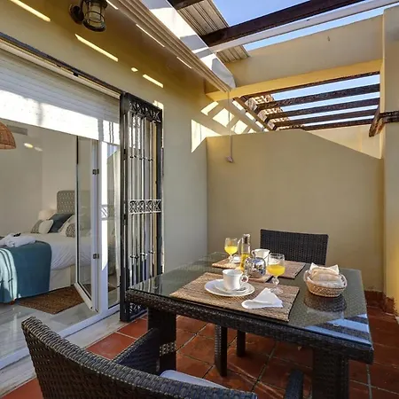 Casa Guadalmina Baja, Golf Views 马尔韦利亚